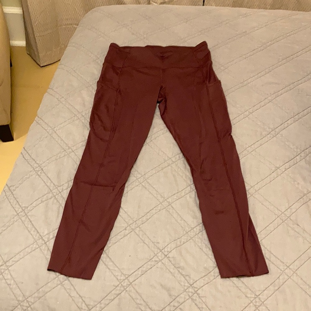 Lululemon Fast and Free tight 25” Nulux in Cassis